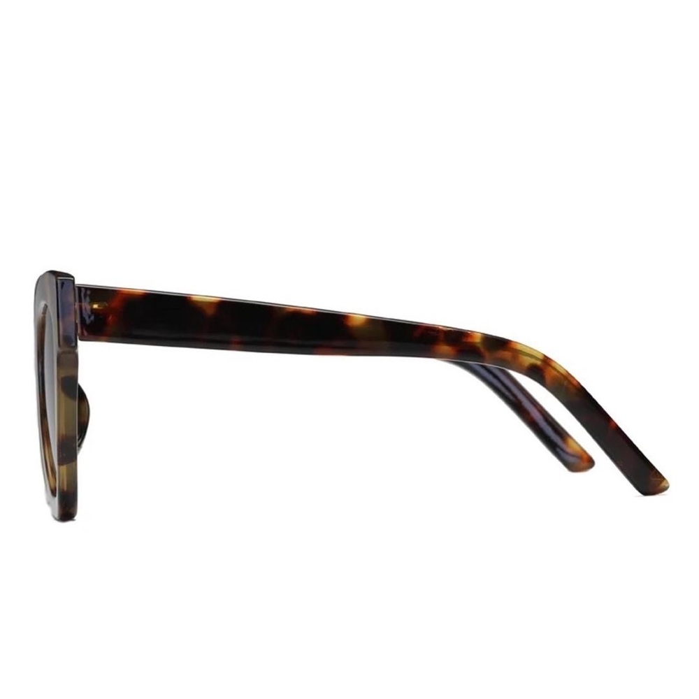 🍋2/$30 New PLT Tortoise Flared Rounded Sunglasses - Picture 2 of 4